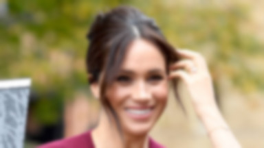 Meghan Markle została sfotografowana na chwilę przed ogłoszeniem odejścia. Była w londyńskim teatrze