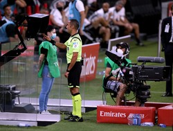 To on będzie sędzią meczu reprezentacji Polski z Rosją