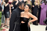 Kylie Jenner intim videót osztott meg a terhességéről