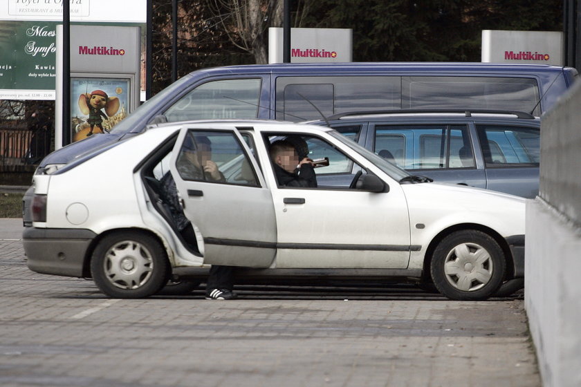 Picie pod chmurką