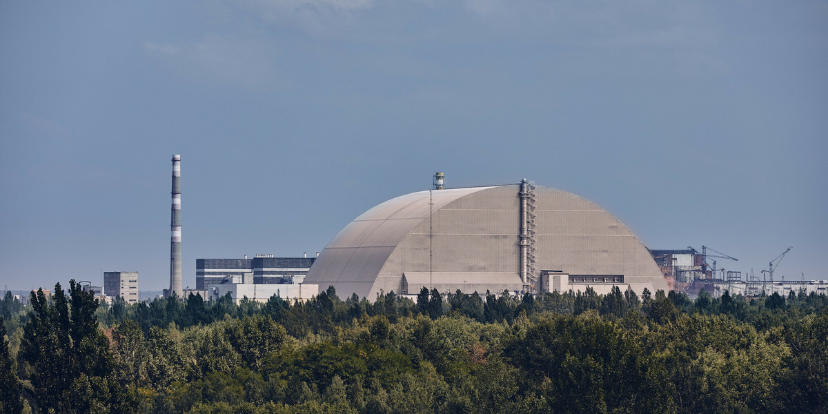 Osiem z piętnastu wybudowanych na Ukrainie reaktorów jądrowych jest obecnie w użytku, a poziom promieniowania nadal jest w normie. 
