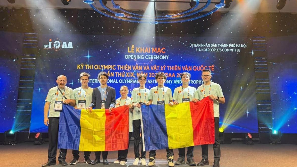 3 medalii de aur și 2 de argint pentru elevii români la Olimpiada Internațională de Astrofizică, în Vietnam
