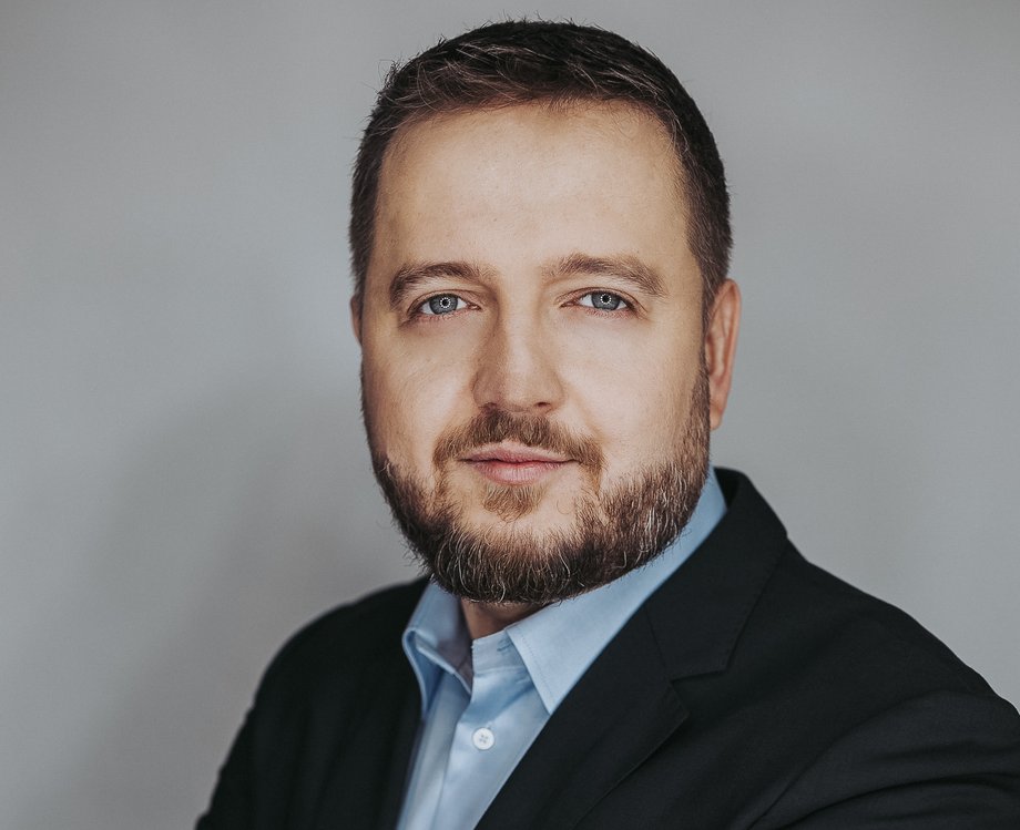 Dzięki aplikacji MAGO AR Shopfitting właściciel sklepu może przed zakupem przetestować dziesiątki rozwiązań — podkreśla RafałTrochimiuk, DIGITAL & E-COMMERCE MANAGER, MAGO.