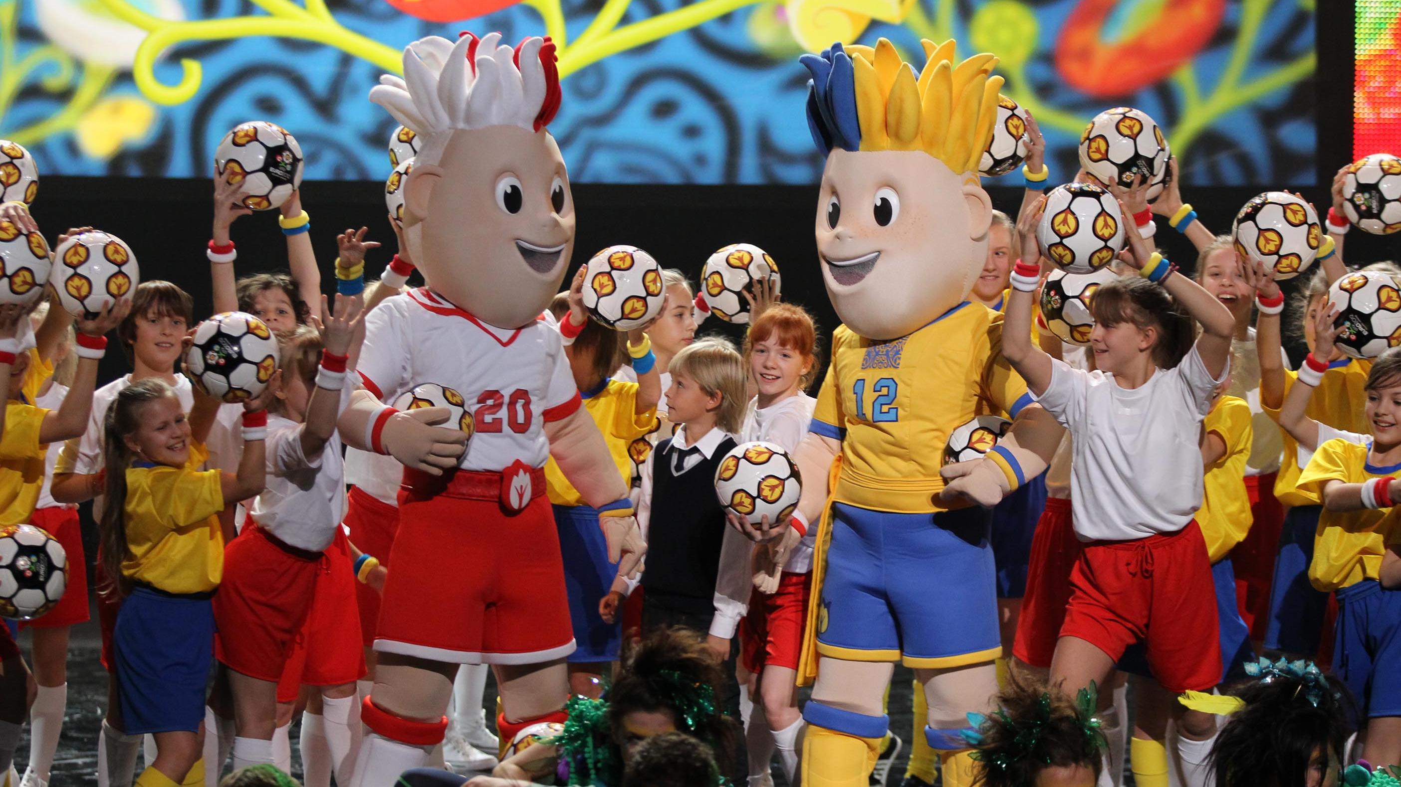 Euro 2012: poznaliśmy maskotki - Przegląd Sportowy