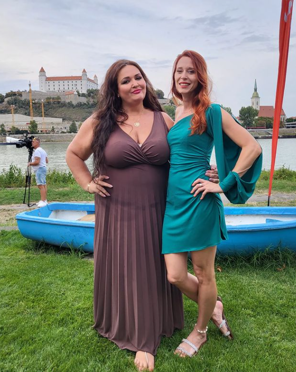 Renáta Názlerová a Michaela Saleh. 
