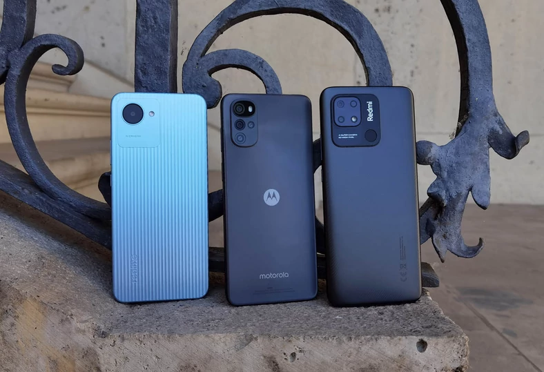  Od lewej: Realme C30, Motorola Moto G22, Redmi 10C (kliknij, aby powiększyć)