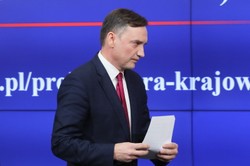 Ziobro wbija szpilę Tuskowi. "Chciał zastawić sidła, sam w nie wpadł"