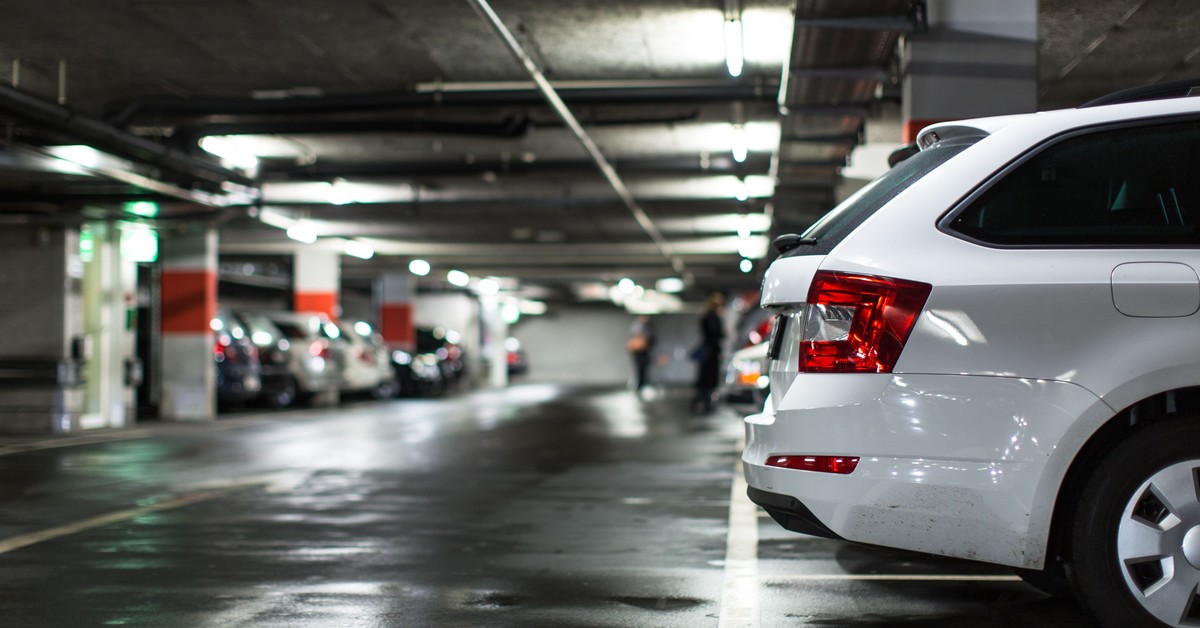 1 stycznia kierowcy złapią się za głowy. Kto może, niech wybierze się po samochód jeszcze w tym roku