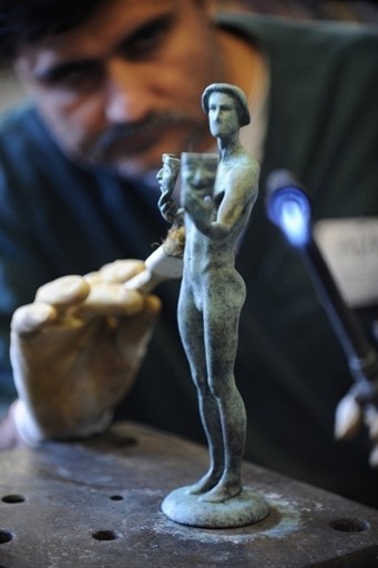 a US - ENTERTAINMENT - SAG AWARDS - STATUETTE