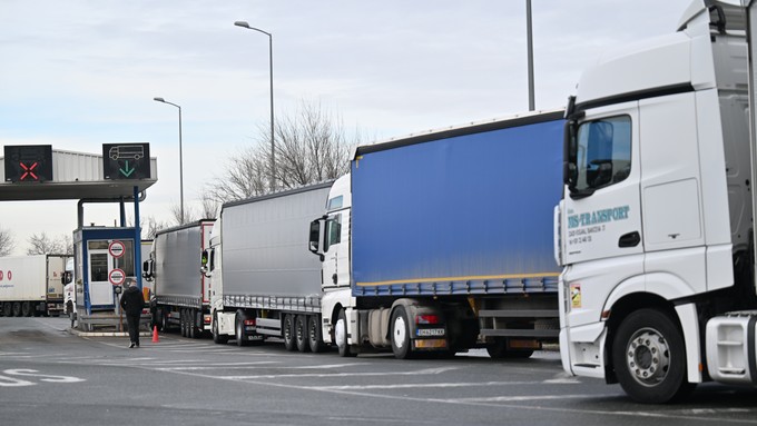 Radovanović: Što blokade prevoznika budu trajale duže, posledice će biti veće