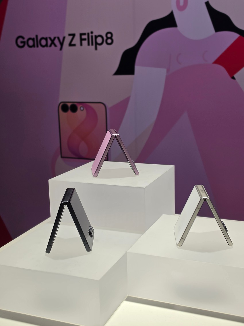 Galaxy Z Flip 8