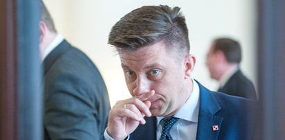 Skandal! Rządowym samolotem na partyjne negocjacje