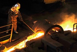 Za odjeście z pracy ArcelorMittal płaci 69-95 tys. zł