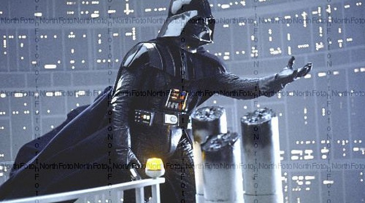Darth Vader itt épp felfedi a családi titkot, hogy ő Luke apja / Fotó: Northfoto