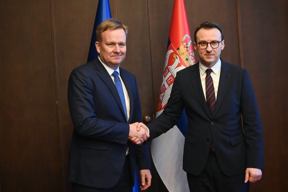 Petković sa Sorensenom o dijalogu i rešenjima za zakone o strancima i vozilima: "Beograd je u svakom trenutku spreman za nastavak dijaloga sa Prištinom"