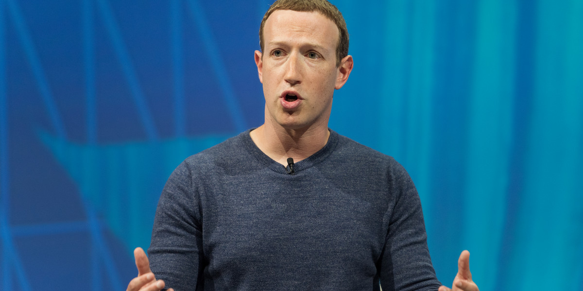 W podcaście "The Joe Rogan Experience" Zuckerberg opisał swoją poranną rutynę - spędza godzinę lub więcej na ćwiczeniach.