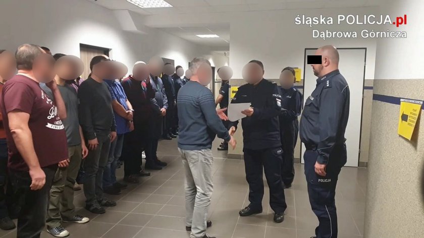 Policjant słynął z pasji do militariów. Trafił do aresztu za związek z handlarzami bronią