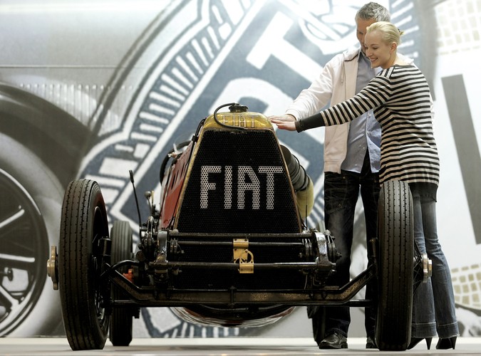 W Essen zakończyła się wystawa Techno Classica. Impreza jest uznawana za największe niemieckie targi pojazdów historycznych i zabytkowych. W naszej galerii mamy kilka perełek dawnej motoryzacji - auta warte są bardzo poważne pieniądze...