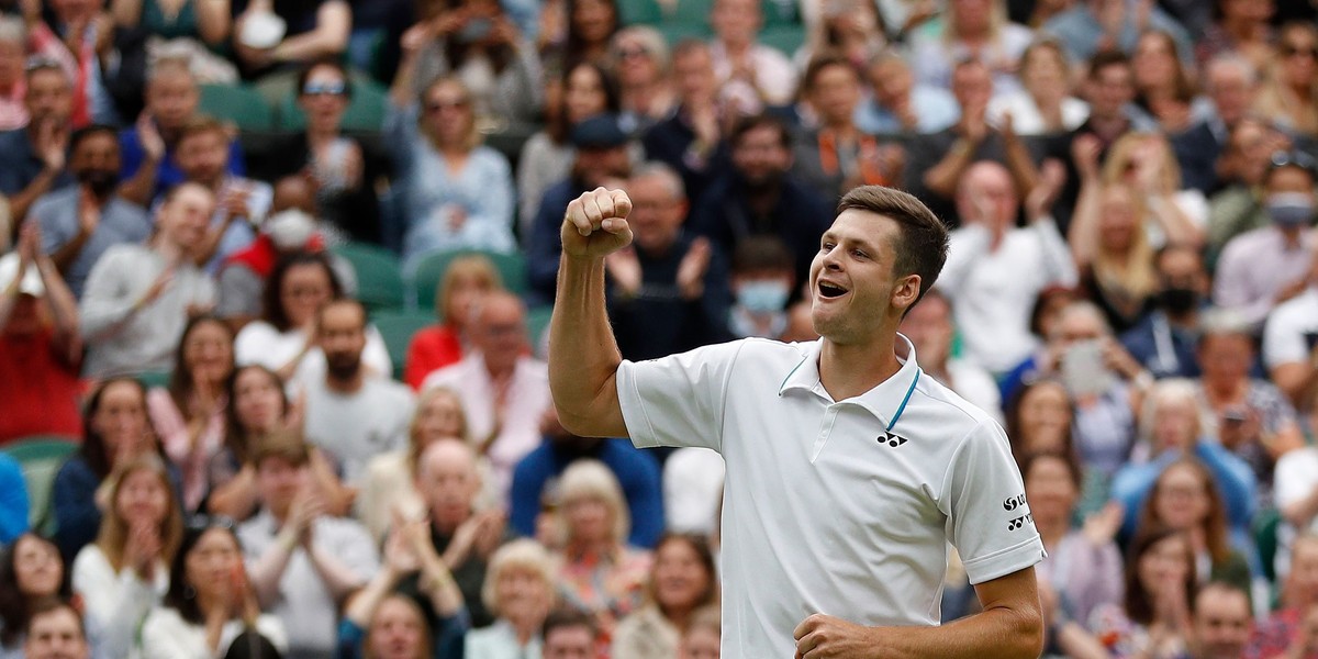 Hubert Hurkacz zdaniem zagranicznych komentatorów w ćwierćfinale Wimbledonu zdemolował Rogera Federera