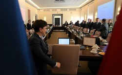 Czy rząd PiS jest lepszy od poprzedniego gabinetu PO-PSL? Nowy SONDAŻ