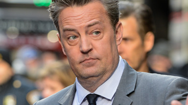 Fani martwią się zdrowiem Matthew Perry'ego. Zwracają uwagę na jego mowę ciała