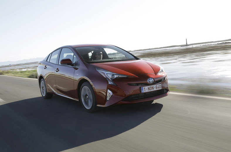 Toyota Prius IV nowa jakość hybrydy Test, Opinie, Dane