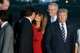 "On je TAJNI SIN FIDELA KASTRA, ali krije! Majka mu imala aferu sa KUBANSKIM VOĐOM", Trampu PAO MRAK NA OČI kada je on poljubio Melaniju i ovako se OSVETIO zbog SKANDALOZNE PRISNOSTI