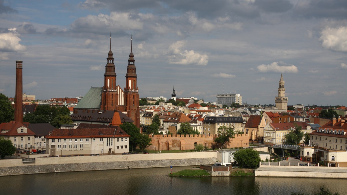 Opole: Plany zmian ruchu przy ratuszu. Urząd pyta mieszkańców o zdanie