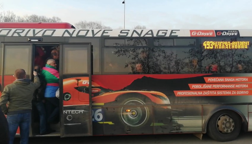 Ovako je u autobusu 493 za Mladenovac