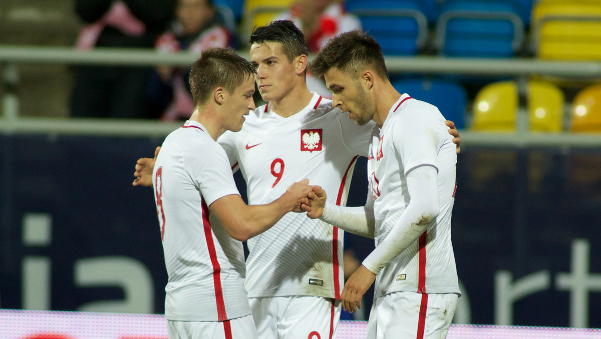 Reprezentacja Polski U-21 pokonała swoich rówieśników z Czarnogóry 6:0 (2:0) w meczu towarzyskim rozegranym na Stadionie Miejskim w Gdyni. Ozdobą spotkania było cudowne trafienie Mariusza Stępińskiego. Dwa razy bramkarza pokonał Dariusz Formella.