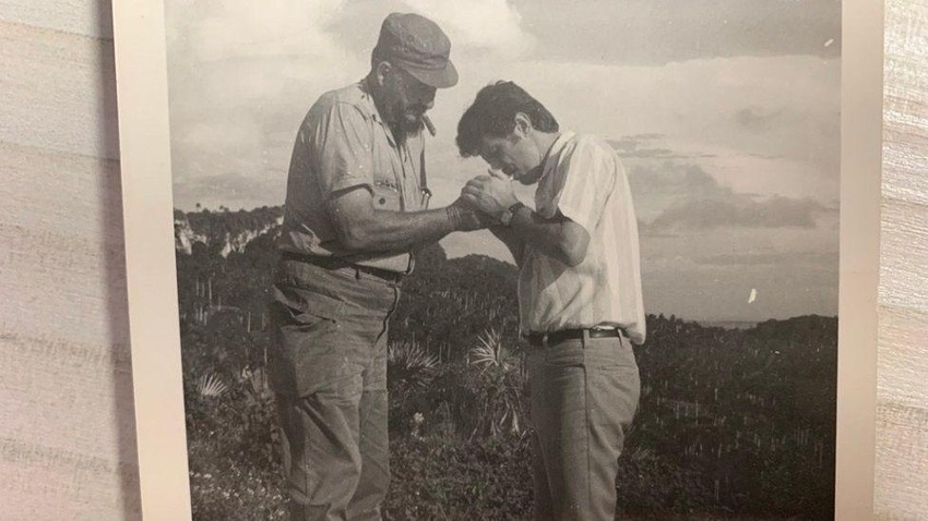 Lalić sa Ramonom Kastrom, najstarijim bratom, na Kubi | Foto: Privatna arhiva