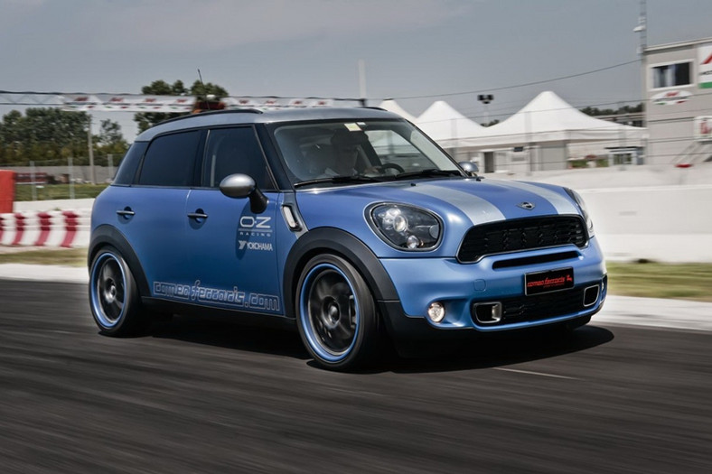 Mini Countryman od Ferrari