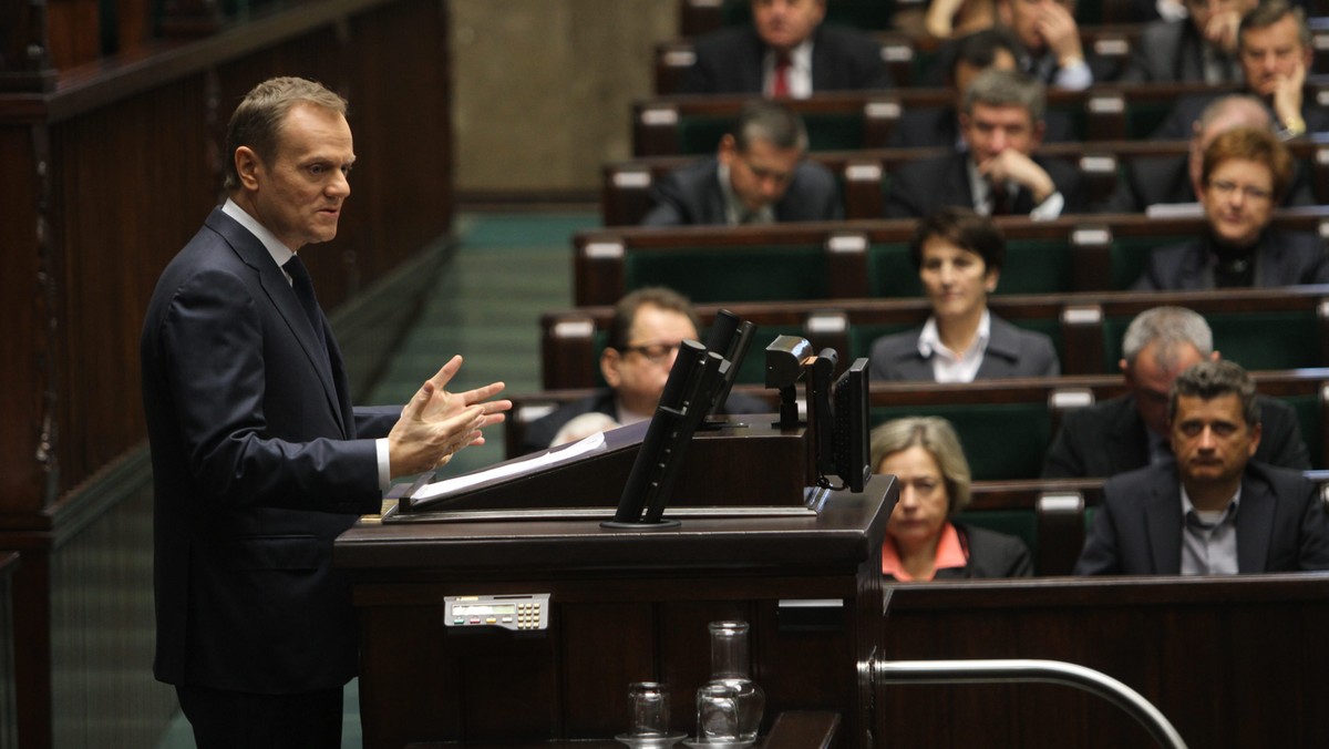 O warunki pożyczki jaką Polska miałaby udzielić MFW, europejską dyrektywę antydyskryminacyjną, osiągnięcia polskiej prezydencji w kontekście Ukrainy i o ... katolickich misjonarzy - pytali posłowie po przedstawieniu przez premiera informacji ws. przyszłości UE.