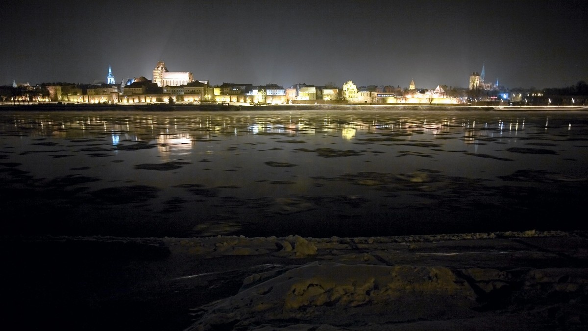 "MMBydgoszcz": Po raz kolejny Toruń został laureatem konkursu na najlepiej oświetloną gminę i miasto 2012 roku.