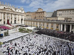 Ponad 2300 osób zemdlało. Setka trafiła do szpitala