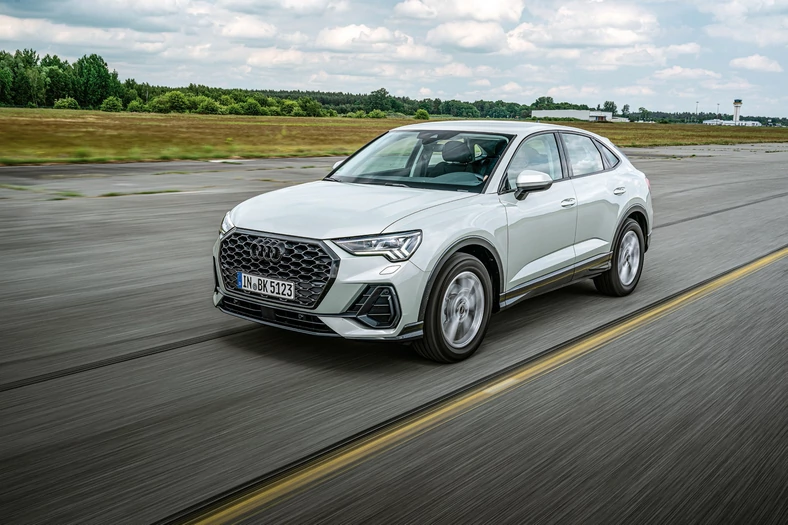 Renault Arkana kontra Audi Q3 Sportback i BMW X2 klasa biznes z opcją