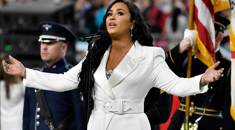 Demi Lovato menyasszony lett! - fotó