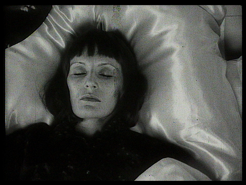 Kadr z filmu Grzegorza Królikiewicza, "Na wylot" (1972)