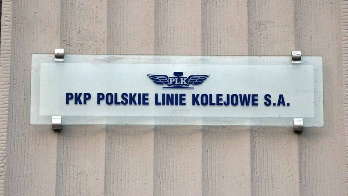PKP PLK ogłosiły przetarg na inwestycję w Krakowie o wartości ponad 1,5 mld zł. Jednym z głównych przedsięwzięć ma być przebudowa nasypu biegnącego przez centrum miasta oraz dobudowanie na nim dwóch par torów. Powstaną również nowe mosty na Wiśle i stacje.