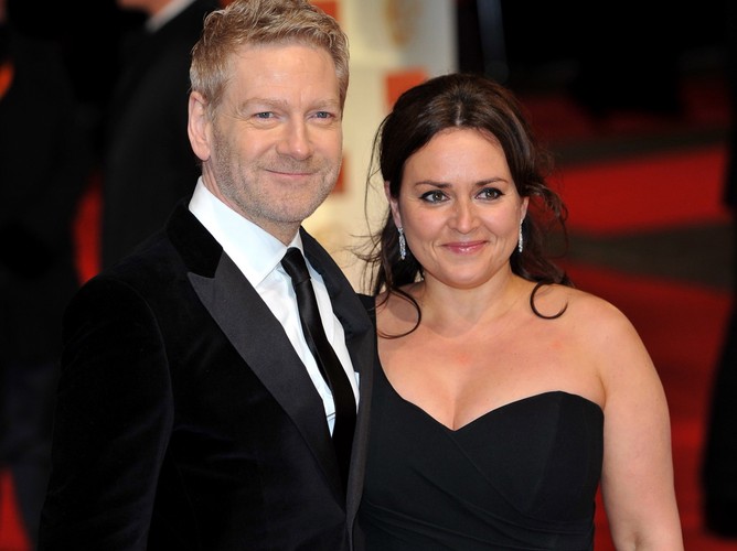 Kenneth Branagh z żoną Lindsay Brunnock