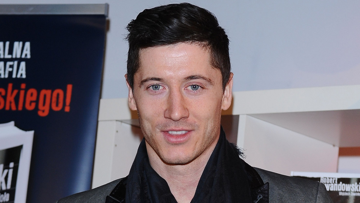 Robert Lewandowski, reprezentant Polski, od tego sezonu jest już piłkarzem Bayernu Monachium. Wcześniej jednak przez cztery lata grał dla ich ligowych rywali, Borussii Dortmund. Przez ten czas napastnik zdobył dla BVB wiele pięknych goli.