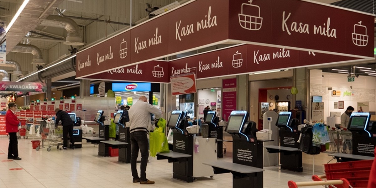 Sieć Auchan ma 500 kas samoobsługowych we wszystkich sklepach i w ciągu dwóch lat chce podwoić ich liczbę. 