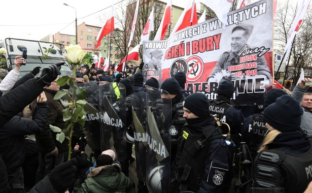 Sąd uniewinnił aktywistów Obywateli RP. Poszło o zakłócanie Marszu Pamięci Żołnierzy Wyklętych w Hajnówce