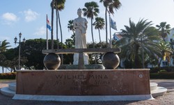 Państwo i rodzina królewska zarabiały na domach publicznych w Holenderskich Indiach Wschodnich