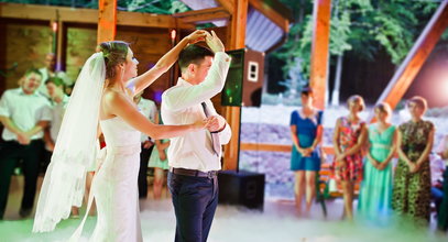 "Nie idę na wesele". Oto jak Polacy wykręcają się z imprez rodzinnych. Powód zasmuca