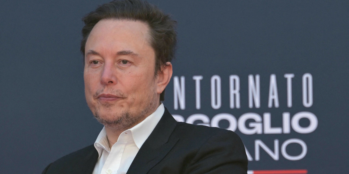 Elon Musk jest uważany za "króla elektryków". Ale konkurencja z Chin nie próżnuje.