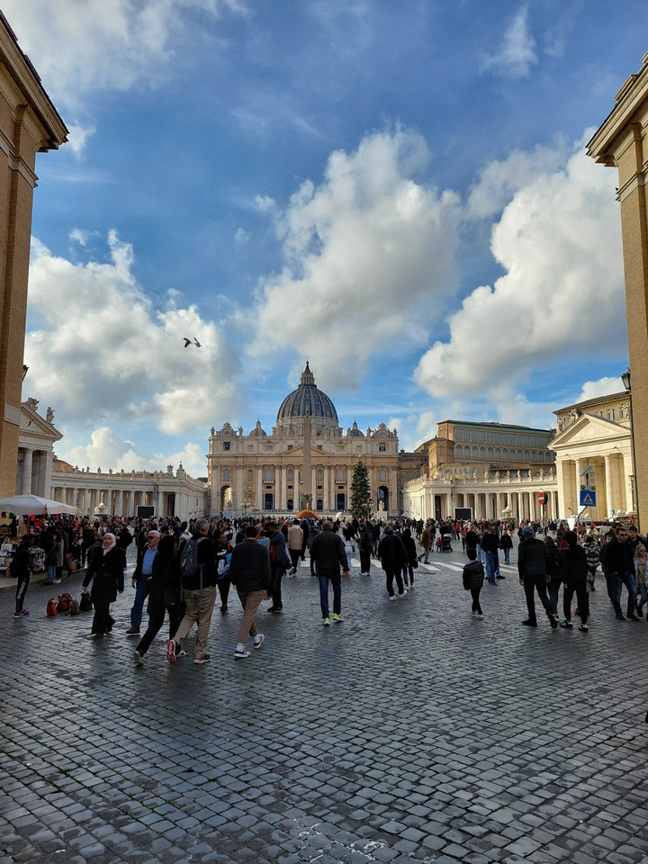 Watykan, plac św. Piotra 29 grudnia 2022 r.