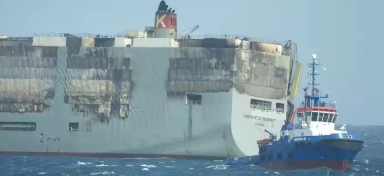 Pożar na statku Fremantle Highway ugaszony, ale czy uda się uratować cenny ładunek?