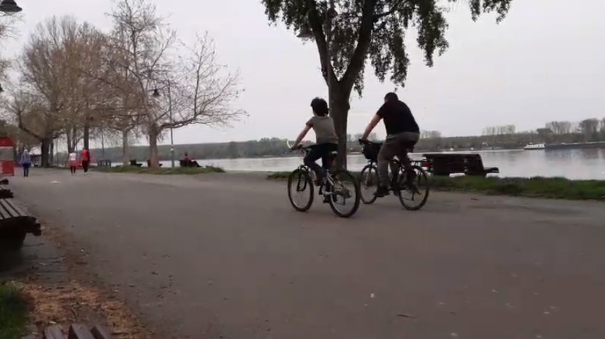 Zemunski kej pred start novog policijskog časa