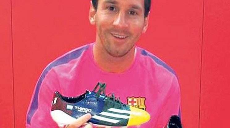 BL-gólokkal avatná Messi az új cipőjét